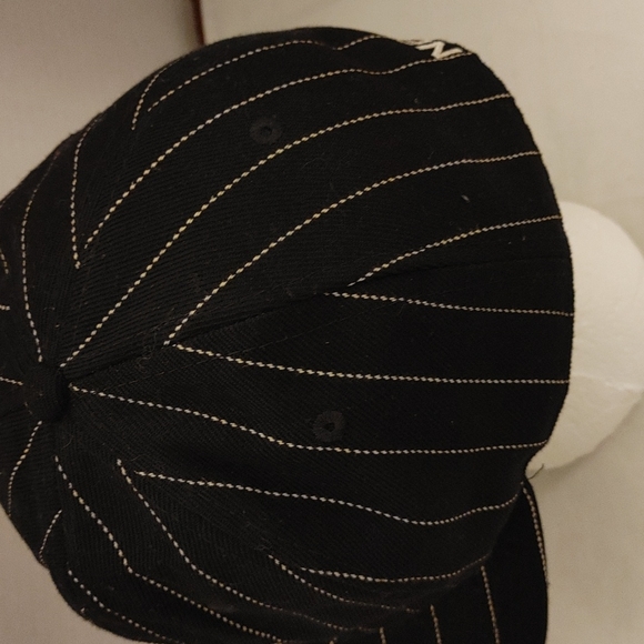 New York Pinstripes hat H1 - Picture 4 of 6